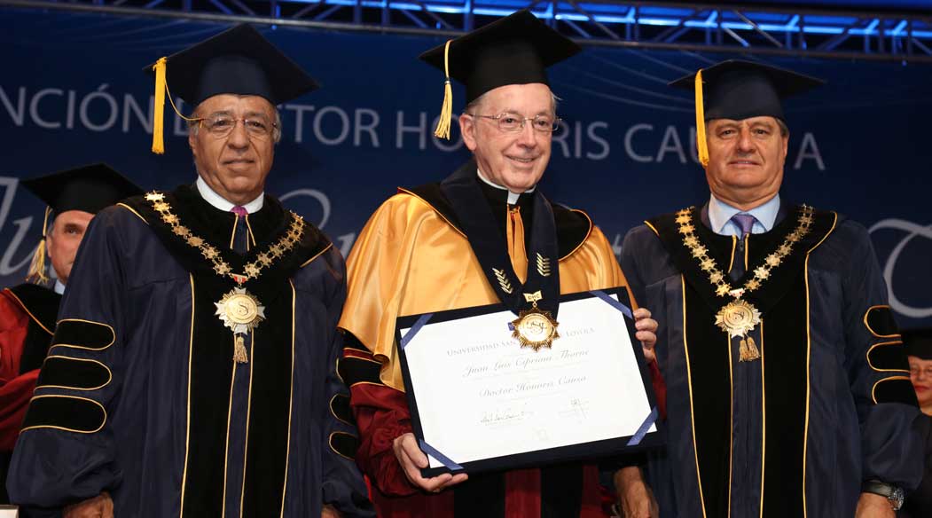 usil-otrogo-honoris-causa-cipriani-2