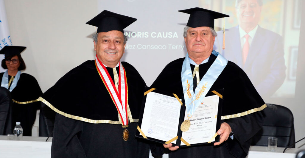 honoris causa huanuco